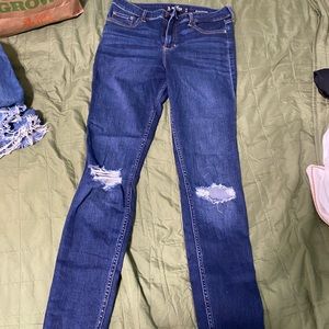 Size 9 long hollister jeans